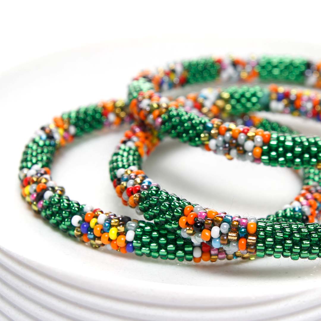 Sparkly Green Marble Stripe Beaded Bracelet Side