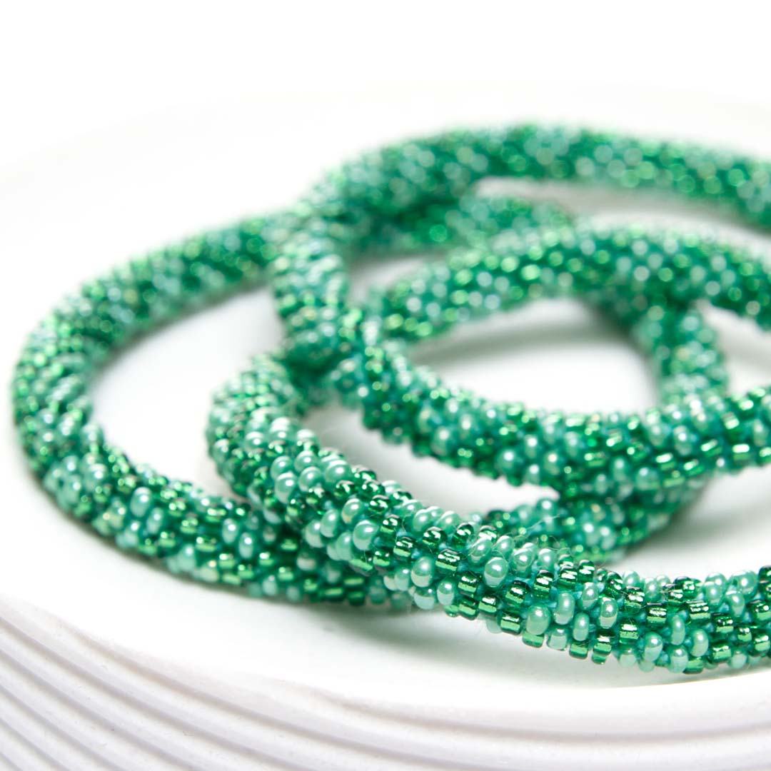 Sparkly Jade Fountain Beaded Bracelet side