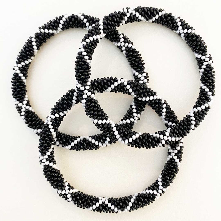 Black & White Criss Cross - 7"